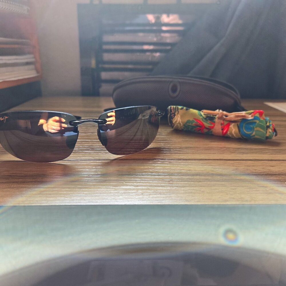 Maui Jim's MJ407-02 Ho'okipa MJ Sport Sunglasses Rose tinted lenses